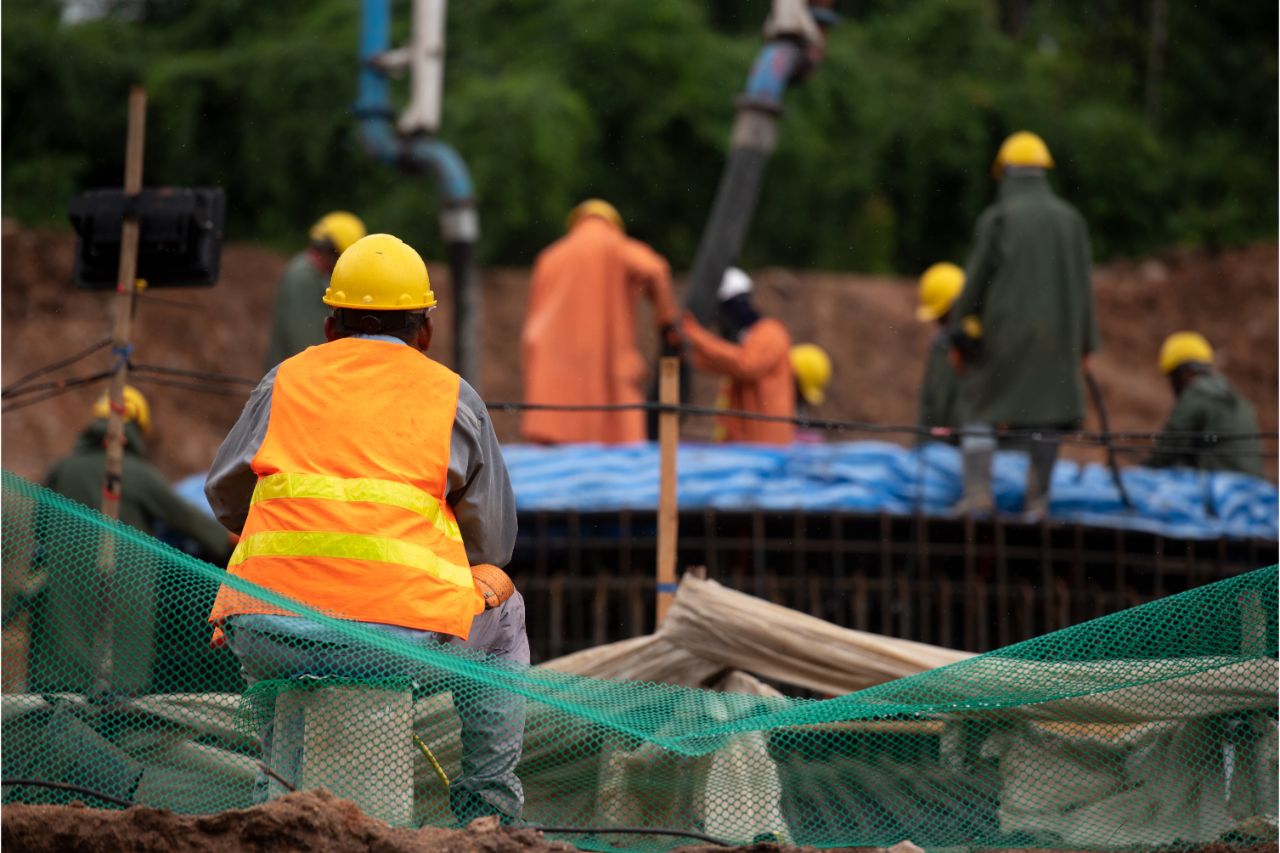 Construction worker with high visibility wear